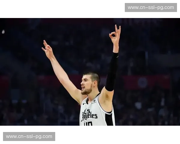 祖巴茨交易重塑两套轮换 步行者获得内线防守支柱 祖巴茨交易重塑两套轮换 步行者获得内线防守支柱